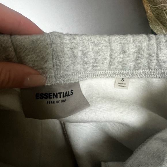 Essentials sweat pants NEW no tags - Picture 2 of 2